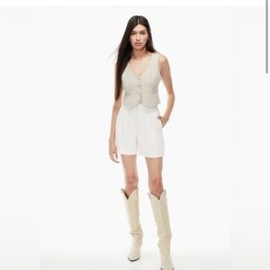 Wilfred white Effortless 5" shorts Size 12